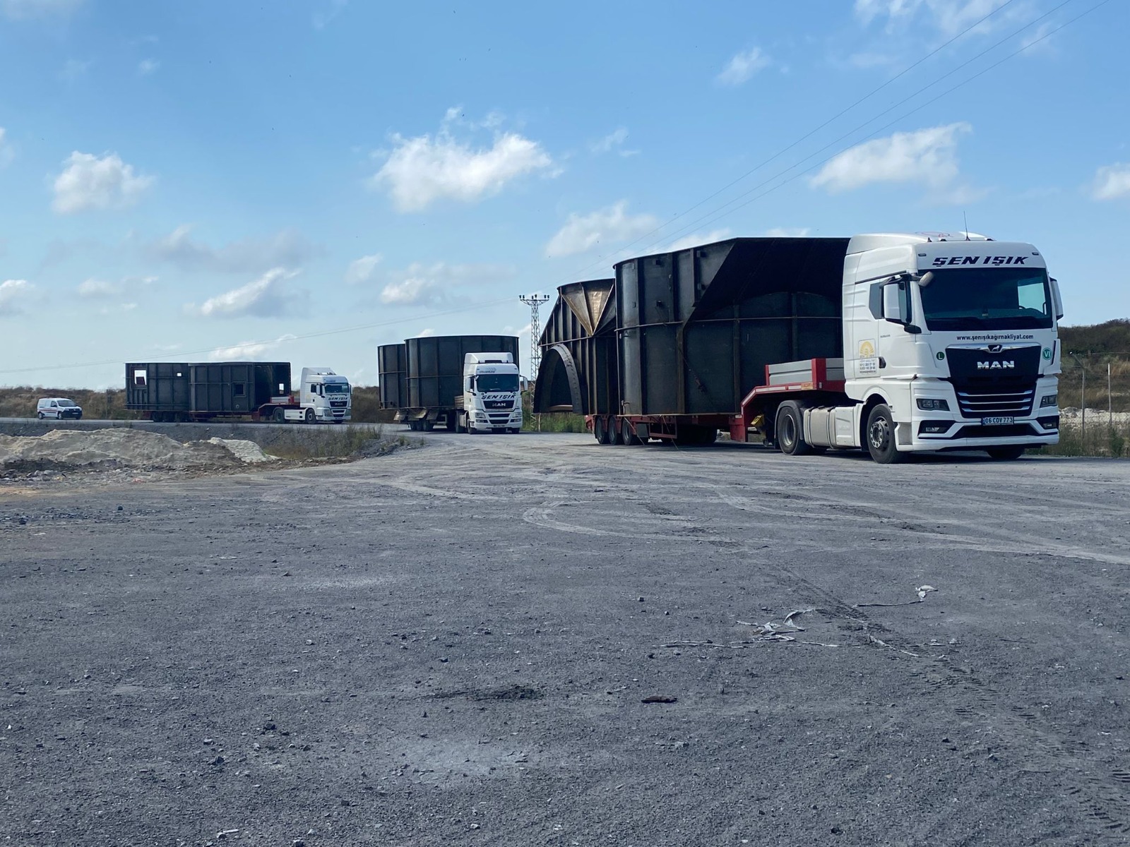 Ankara Yenimahalle,Şen Işık Ağır Nakliyat, Ağır Nakliyat, Köprü Tavan Kiriş Vinci Taşımacılığı,Köprü Tavan Kiriş Vinci Taşımacılığı,İş Makinesi ve Vinç Taşımacılığı